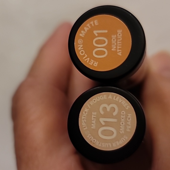 Revlon Lipstick matte nude attitude and smoked peach 2 New tubes makeup - Picture 3 of 3